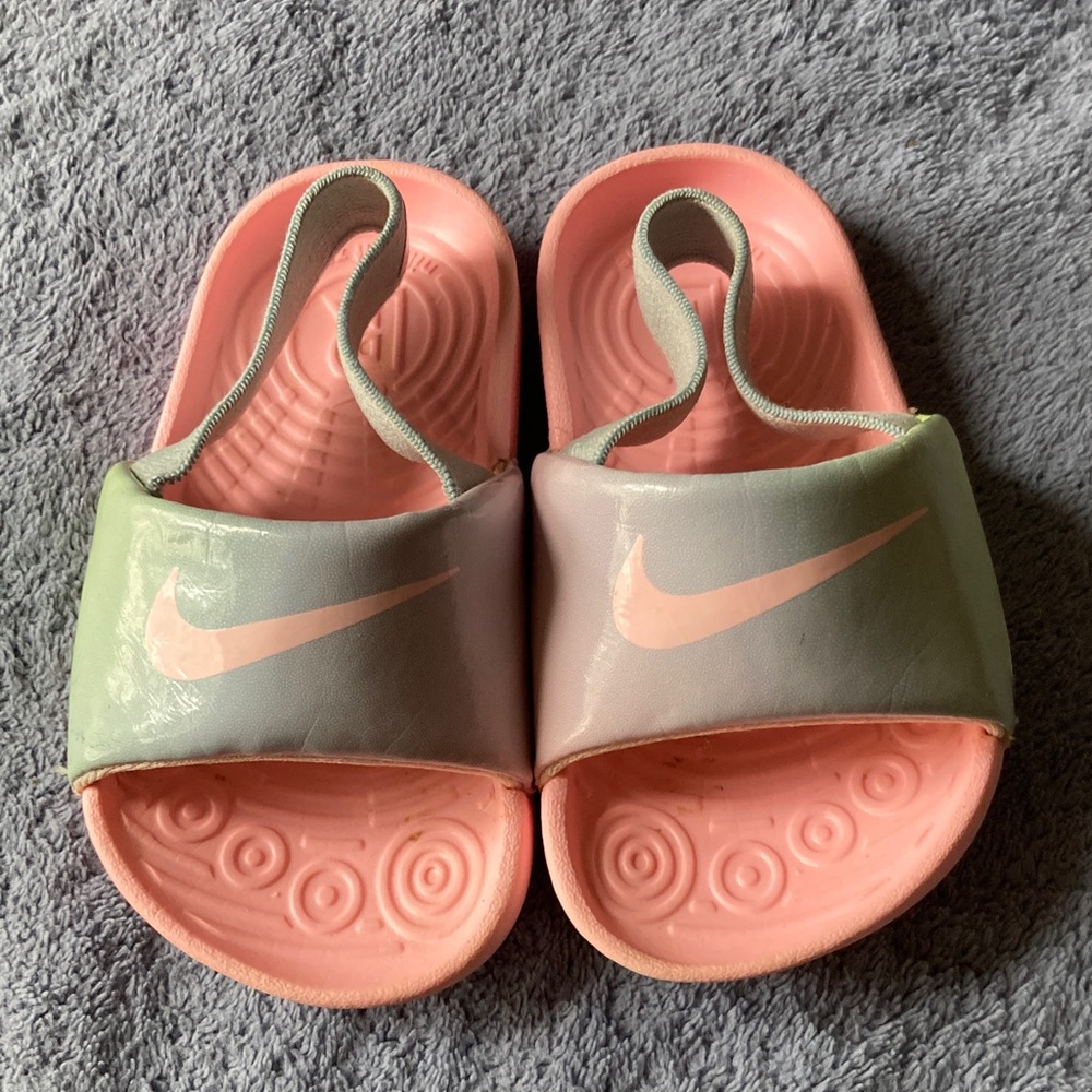 Nike baby Kawa Slide Sandals - Pink and Gray